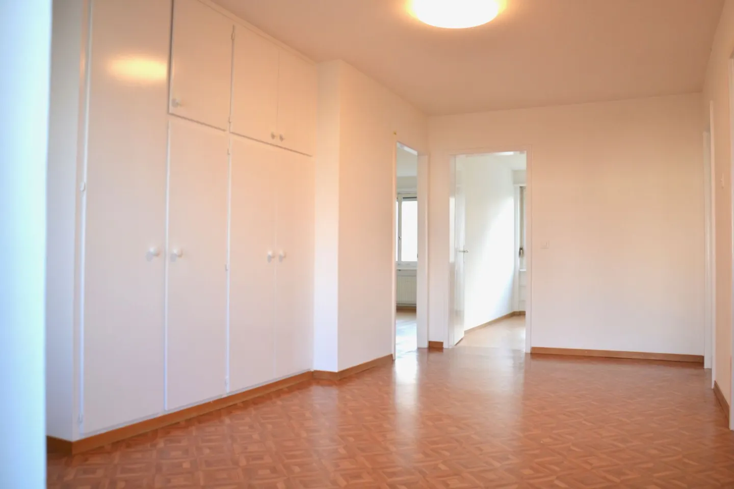 3.5 Room Apartment - Photo 4 of 15
