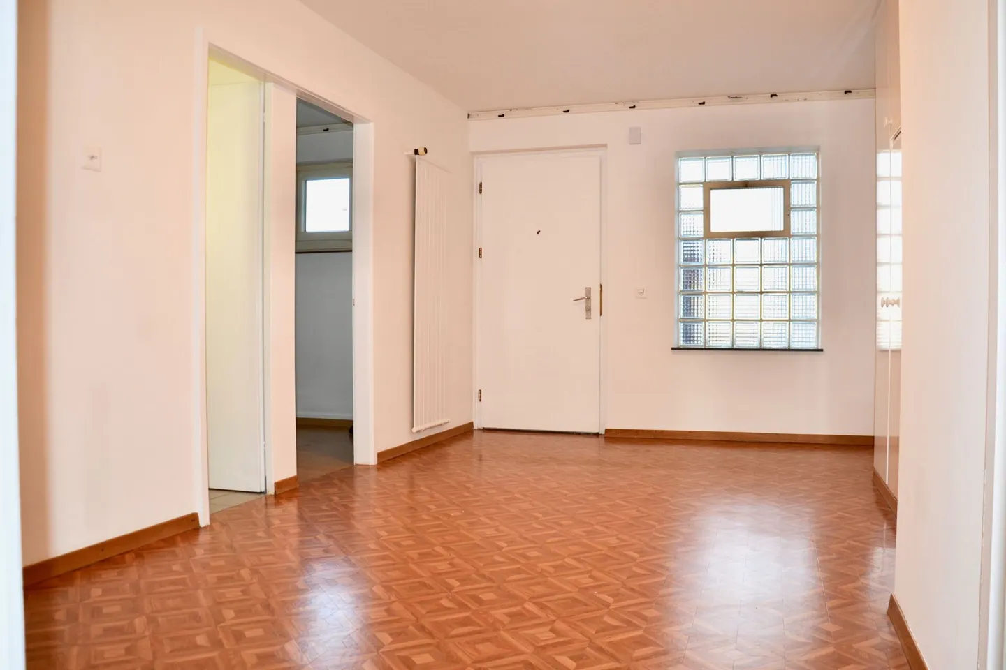 3.5 Room Apartment - Photo 10 of 15
