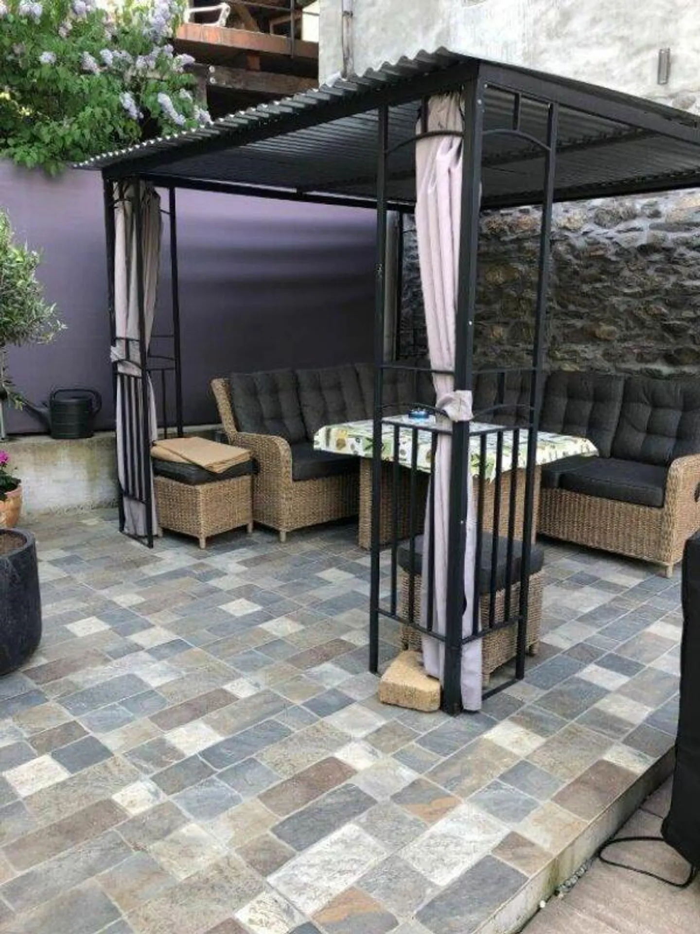 Casa unifamiliare con bel giardino a Castrisch - Foto 9 di 9