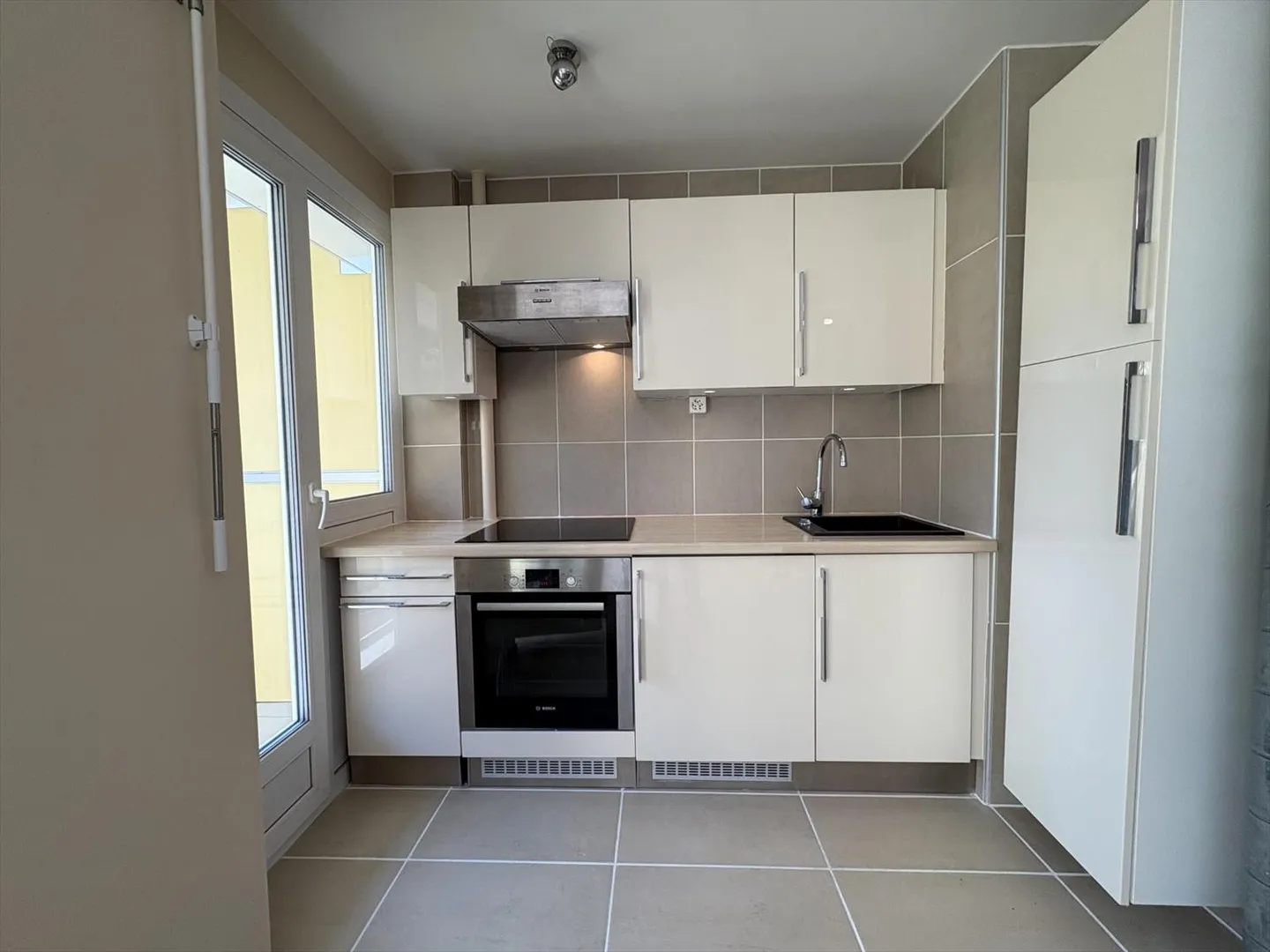Appartamento in affitto - Foto 5 di 8