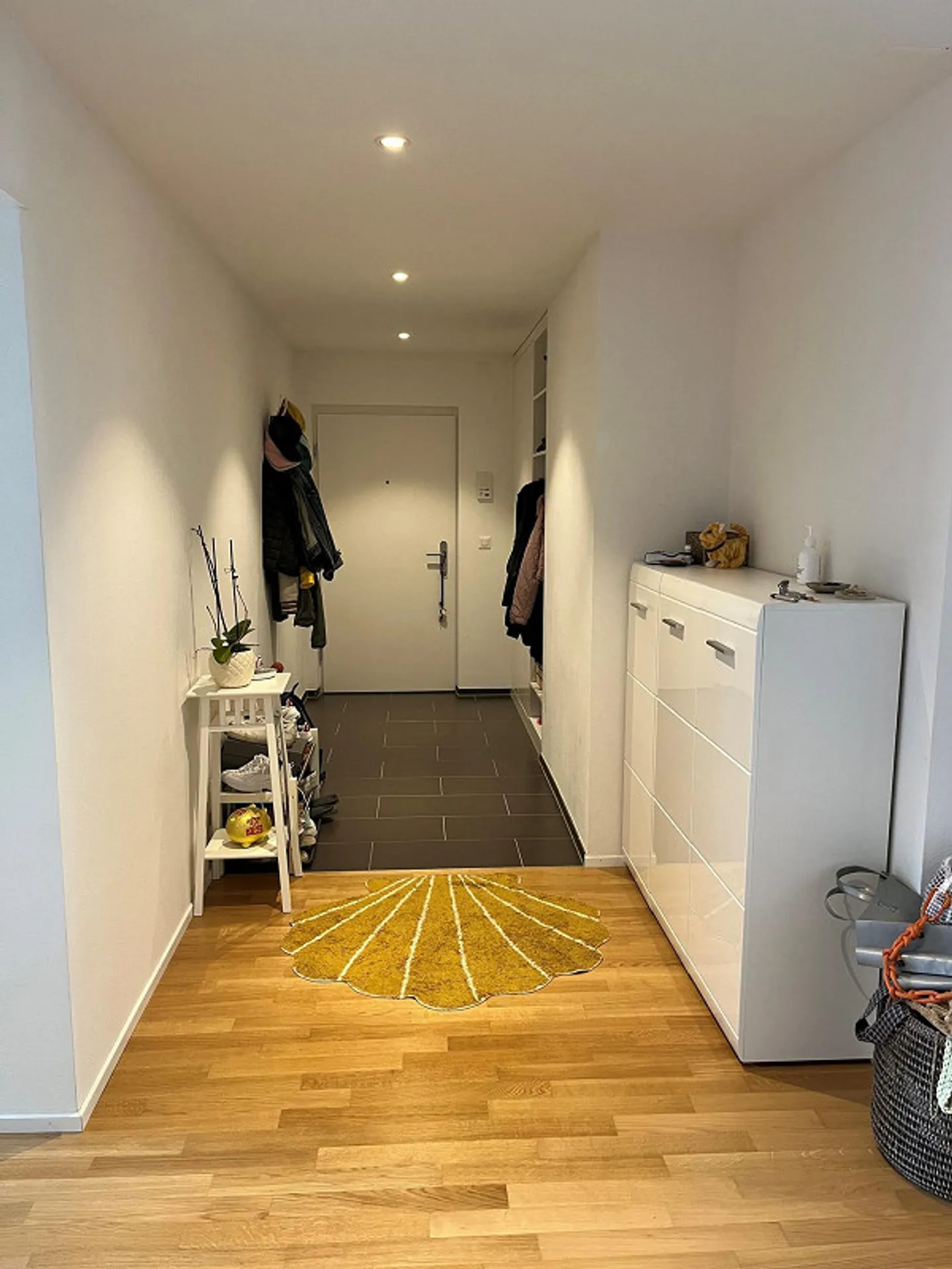 Ampio appartamento moderno in posizione centrale, K3 limitato - Foto 1 di 6