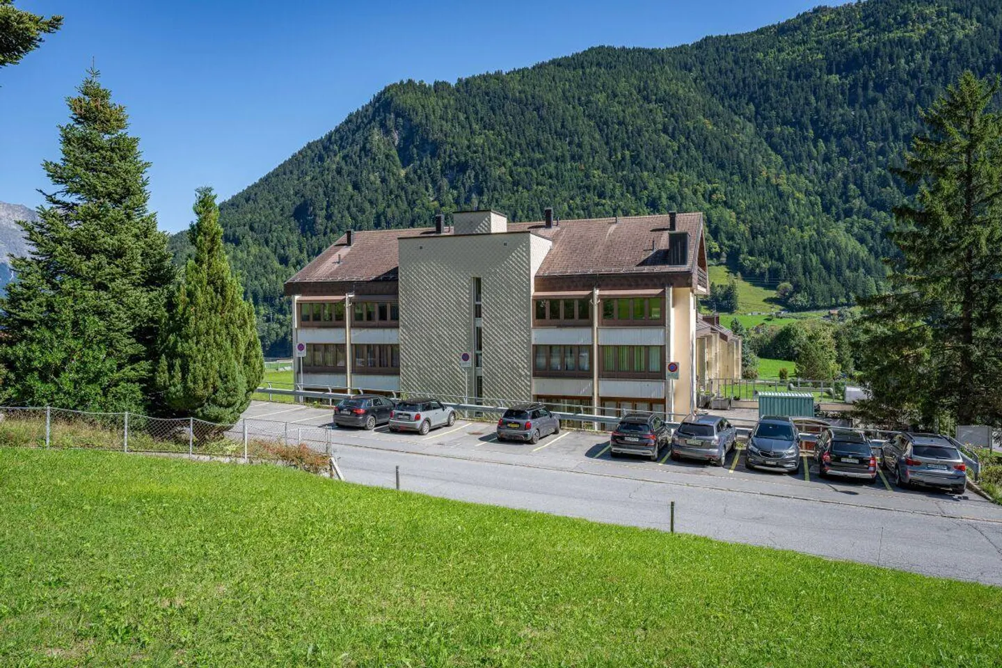 RISERVATO | Edificio residenziale e commerciale - Foto 3 di 13