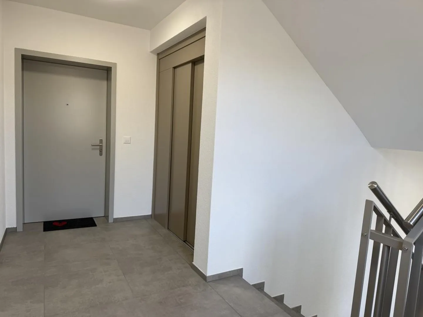 Ready-to-move-in and spacious condominium - Photo 5 of 5
