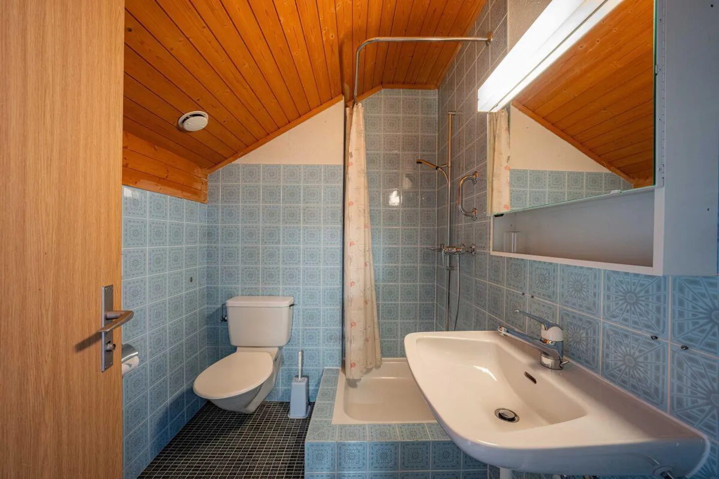 RISERVATO | Edificio residenziale e commerciale - Foto 6 di 13