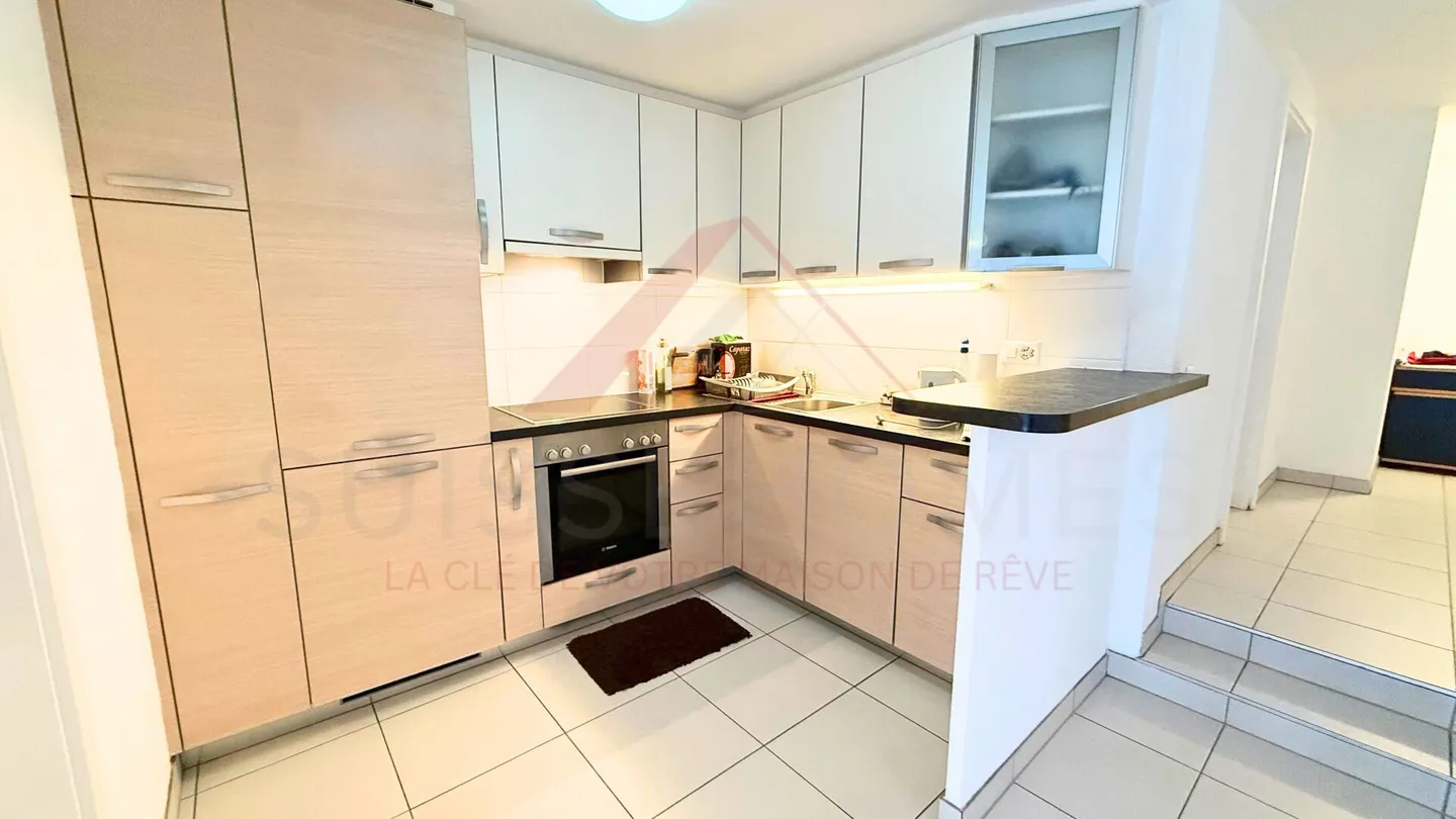 Bellissimo appartamento di 2,5 stanze con rendimento interessante nel cuore di Aigle - Foto 6 di 9