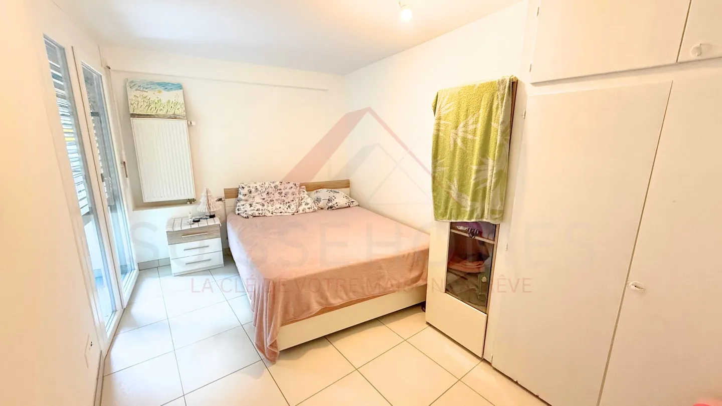 Bellissimo appartamento di 2,5 stanze con rendimento interessante nel cuore di Aigle - Foto 8 di 9