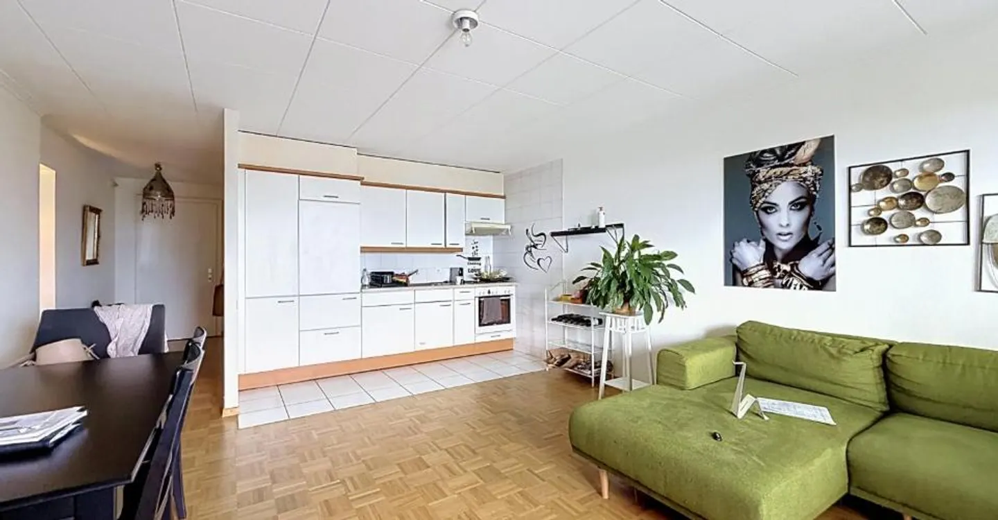 Schöne Wohnung von 2,5 Zimmern in der Nähe zum Stadtzentrum - Foto 1 von 6