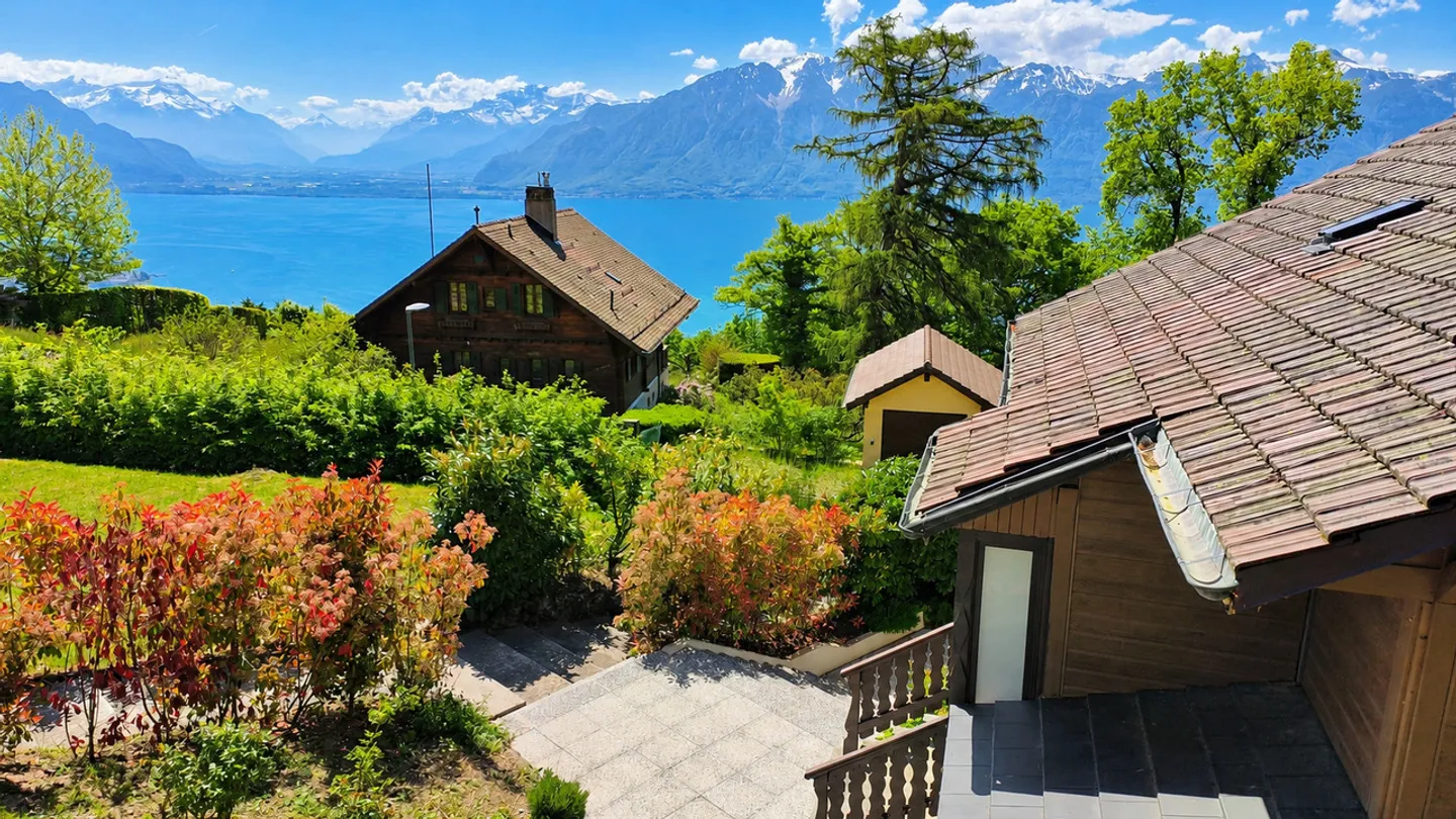 Charming Chalet with Stunning Views - Photo 16 of 18