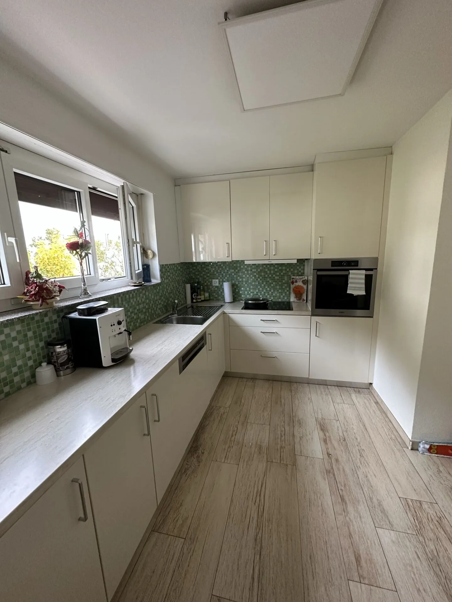St-Imier, magnifico appartamento di 4,5 locali al 2° piano con terrazza - Foto 2 di 7