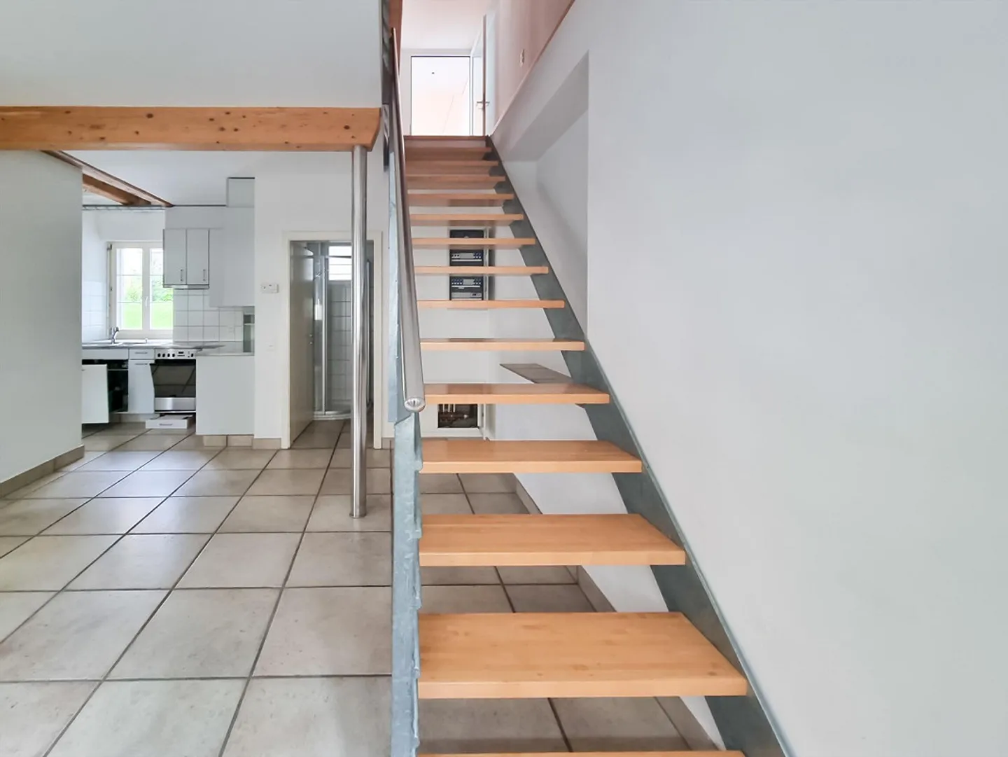 Incantevole casa bifamiliare di 4,5 stanze a Meilen - Foto 2 di 8