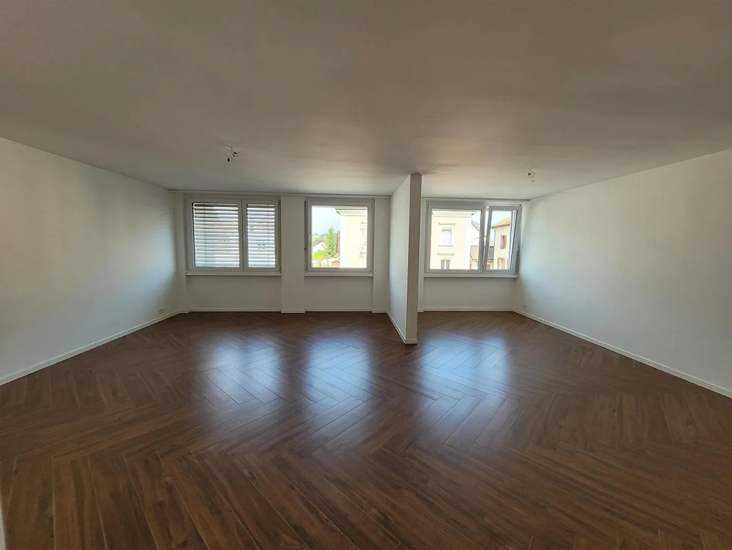 Appartement 2.5 pièces avec balcon dans un emplacement central cherche nouveau locataire - Photo 4 sur 4