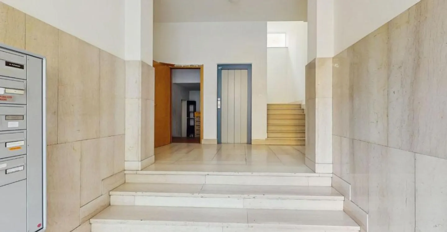 Camere singole in locazione - Ultimo piano - Foto 7 di 7