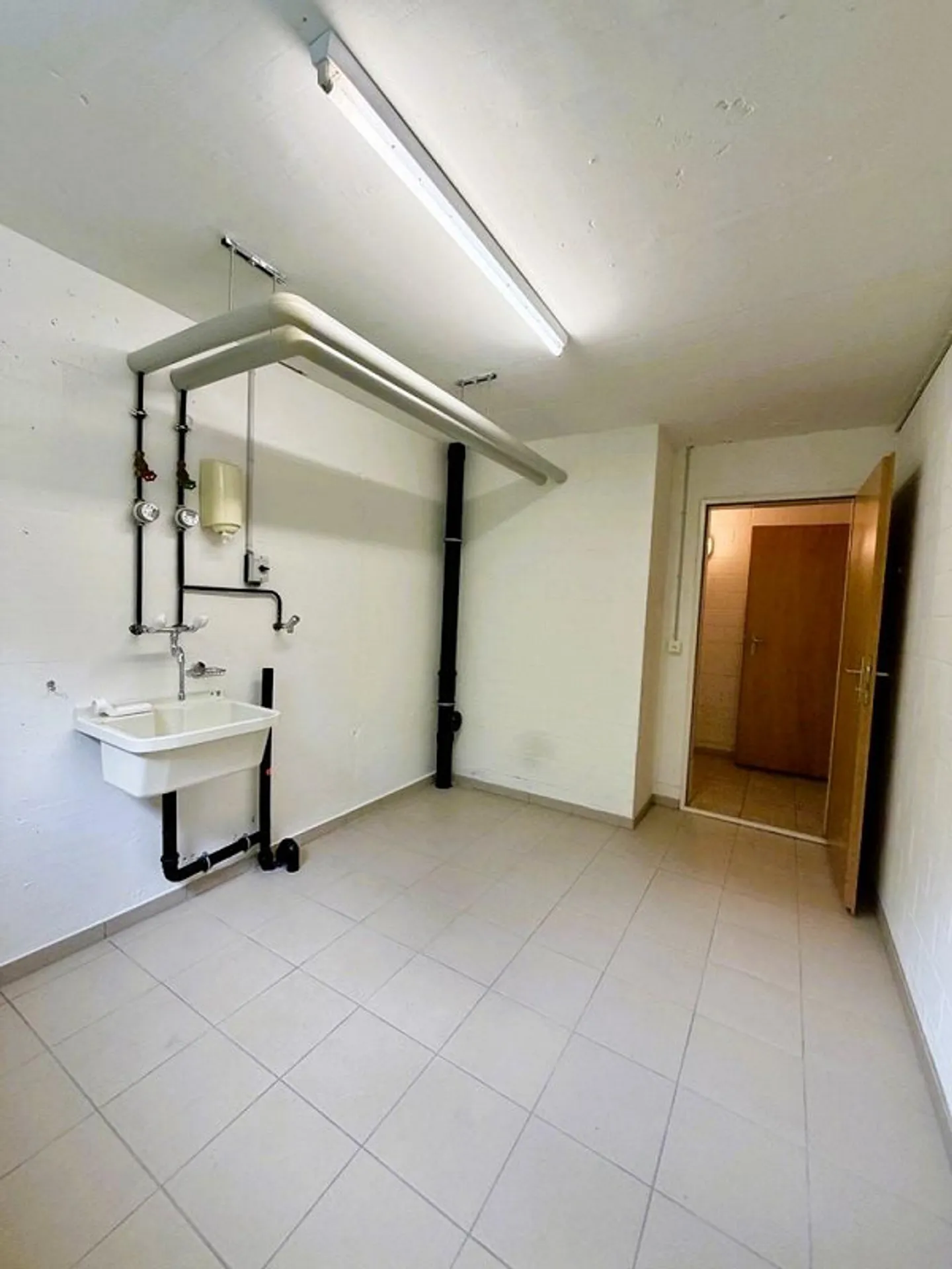 Salle de loisirs à louer – 9,5 m² à Dornach - Photo 2 sur 3