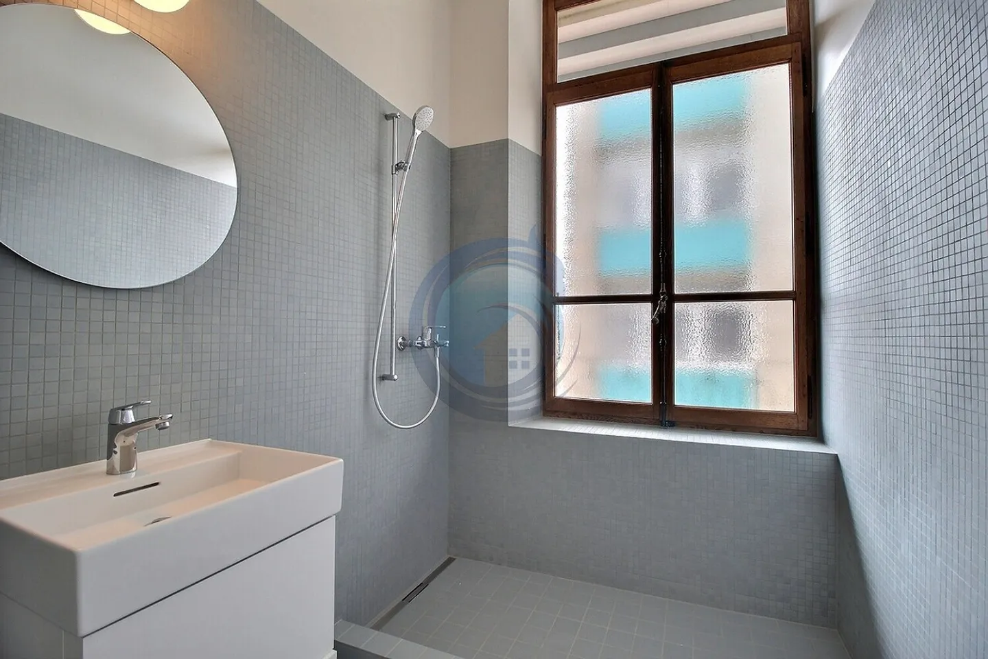 LOT N4: MAGNIFICENT 2.5-ROOM APARTMENT - Photo 6 of 12