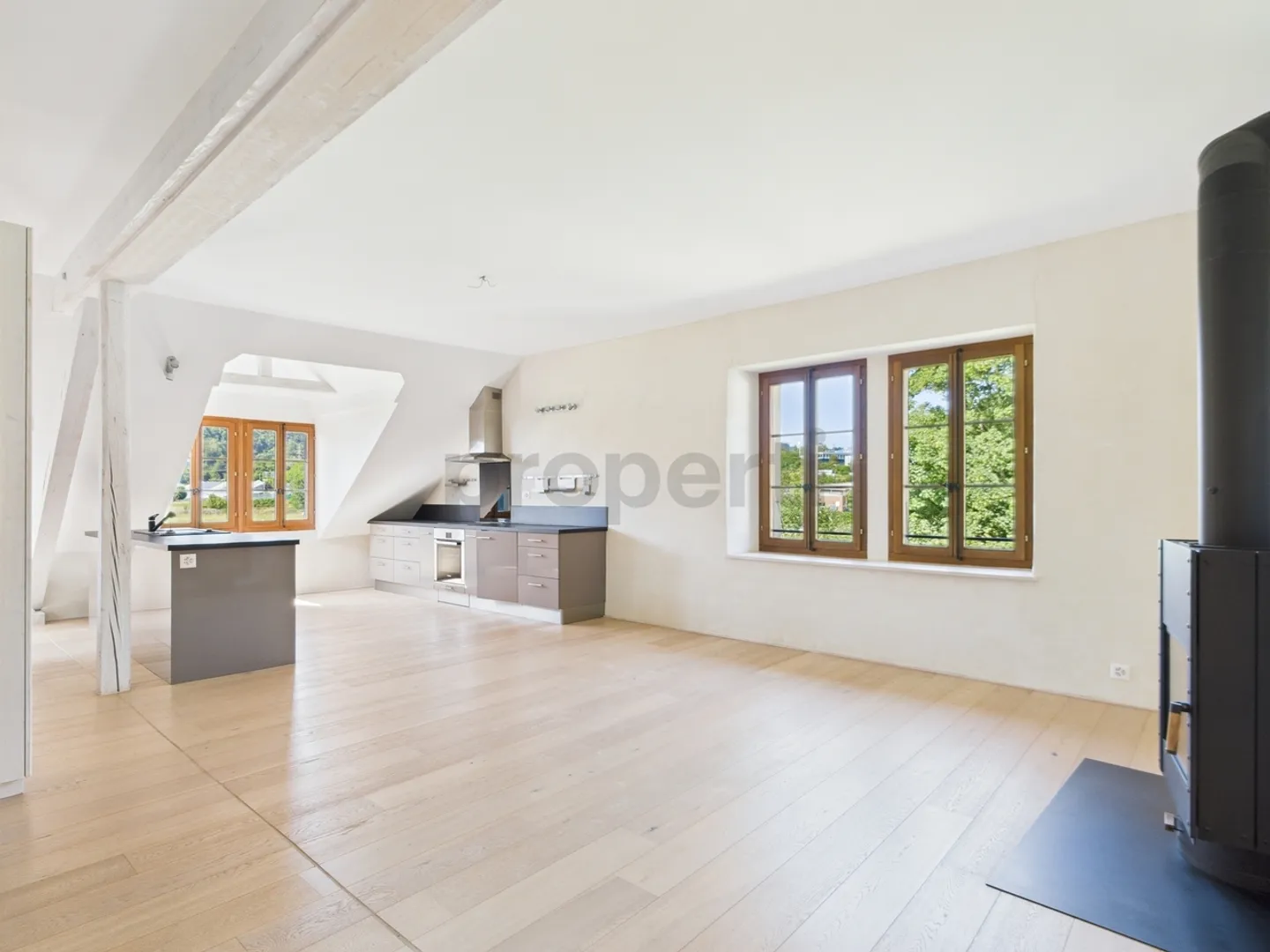 Loft lumineux et moderne à St-Légier-La Chiésaz - Photo 2 sur 8