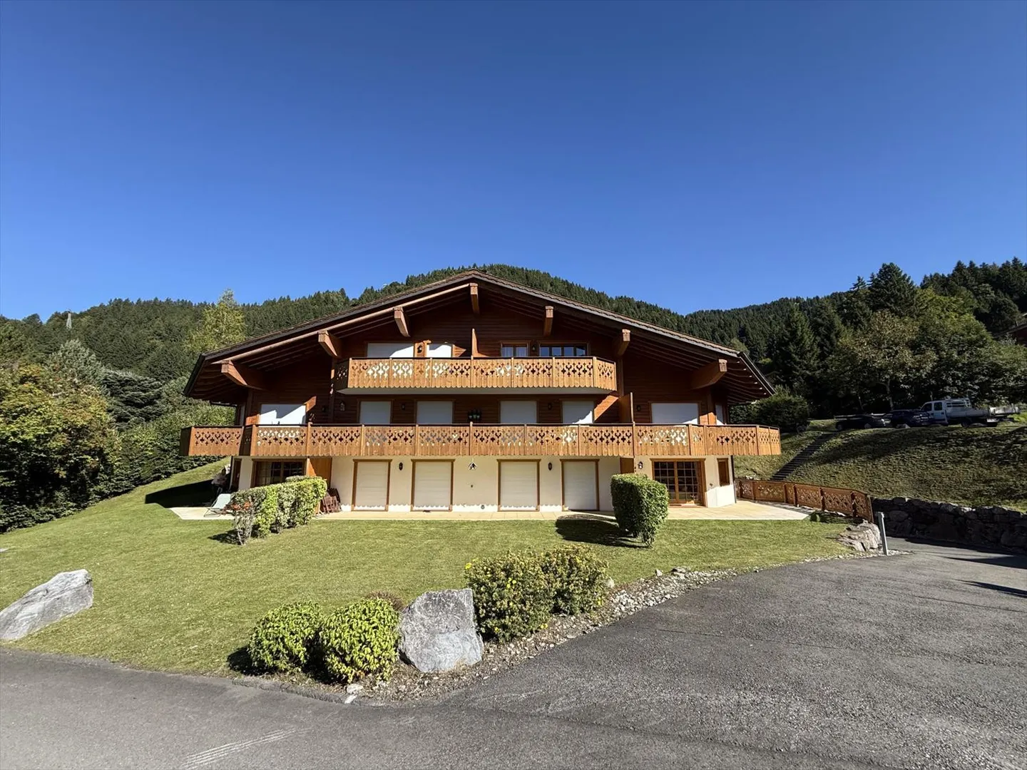 4-room apartment - Photo 1 of 13