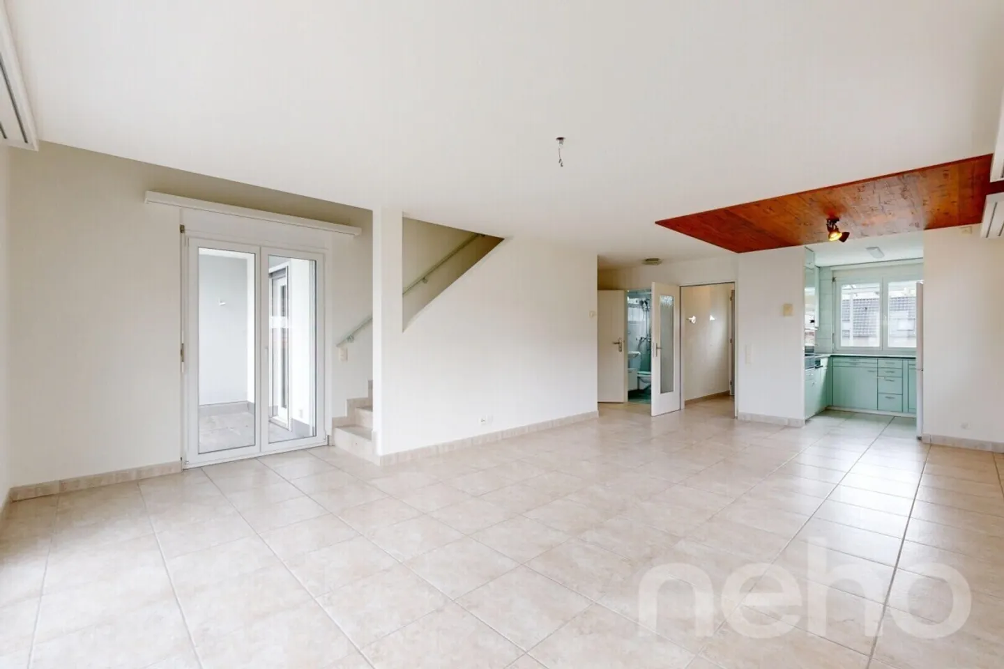 Central 5-room maisonette apartment in Bonstetten - Photo 1 of 10