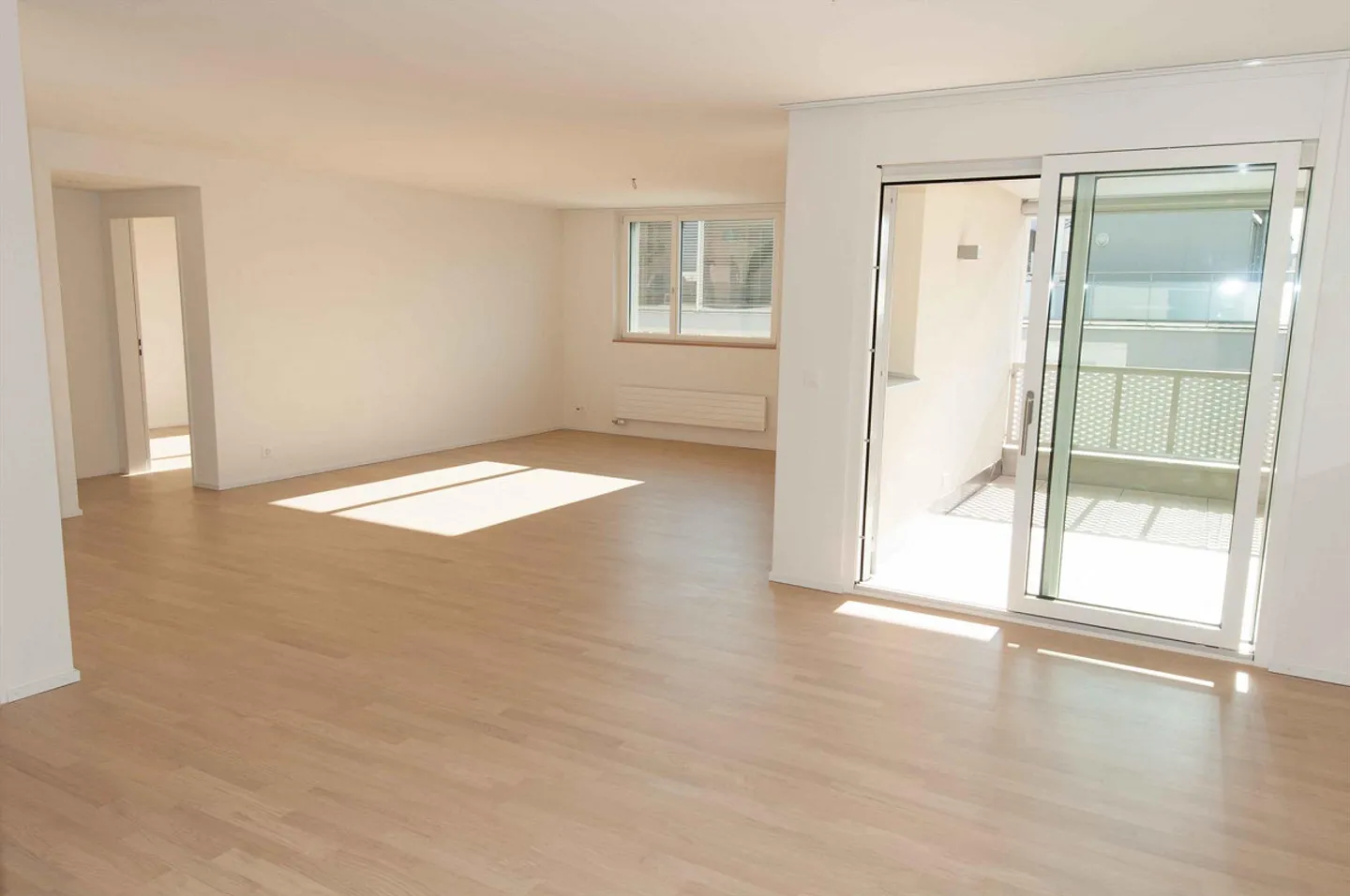 Modernes Wohnen im Zentrum von Uster - Foto 3 von 10