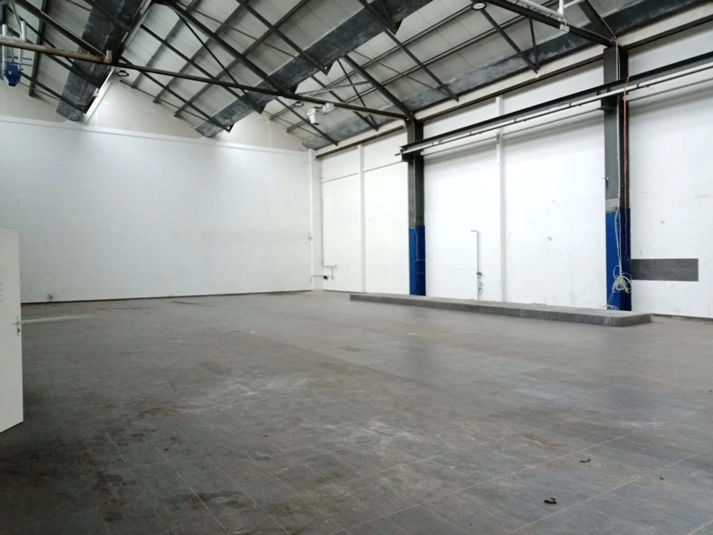 Geräumiger Gewerberaum - Foto 3 von 6