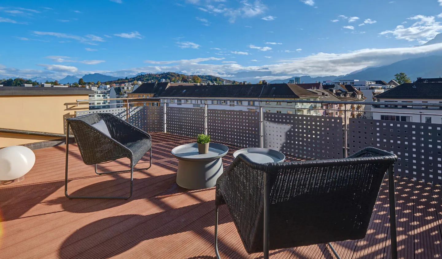 Exklusive Penthouse-Wohnung über den Dächern von Luzern - Foto 1 von 9