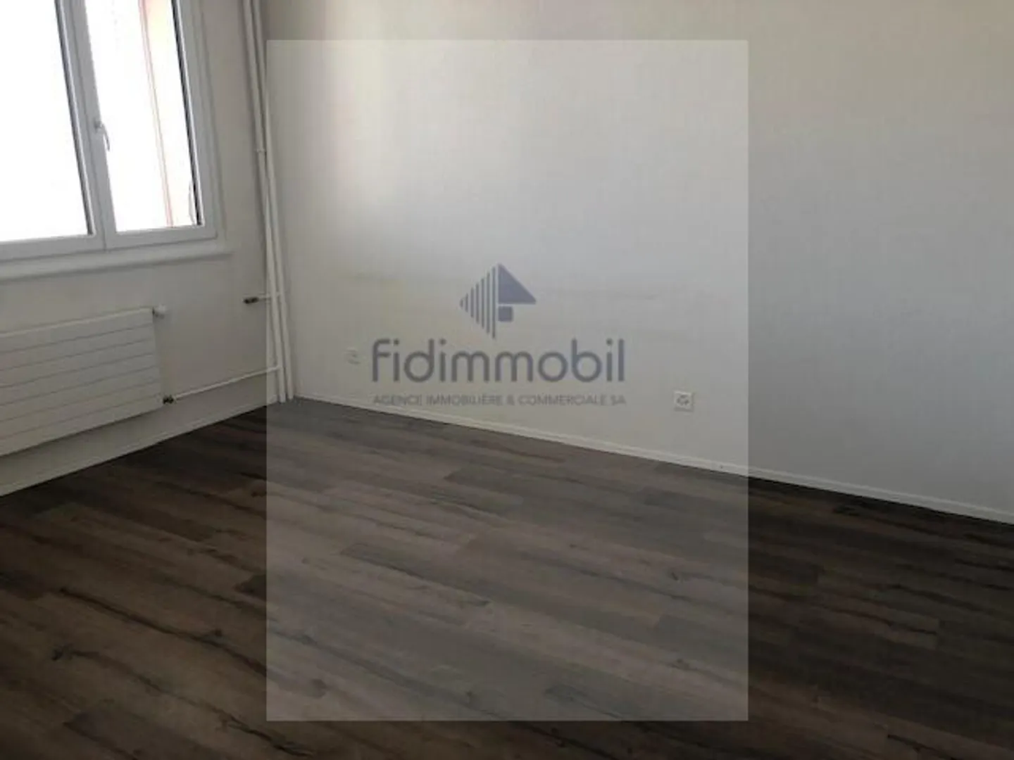 Zu vermieten, 2,5 Zimmer, Combe-Grieurin 37b, La Chaux-de-Fonds - Foto 2 von 7