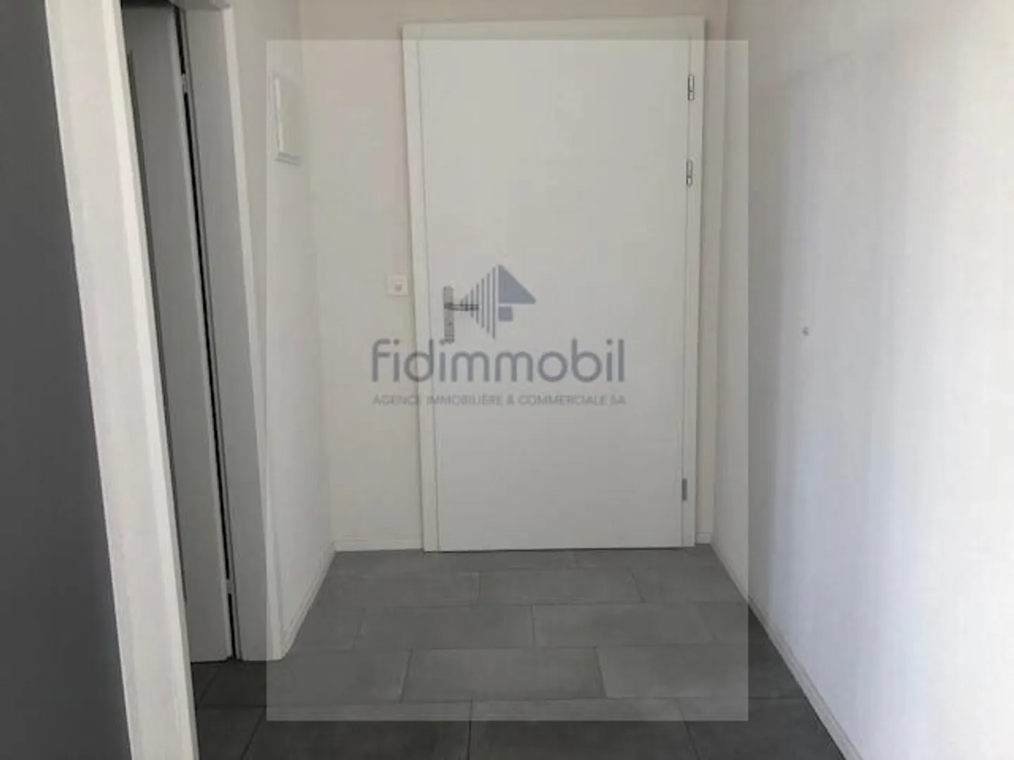 Zu vermieten, 2,5 Zimmer, Combe-Grieurin 37b, La Chaux-de-Fonds - Foto 6 von 7