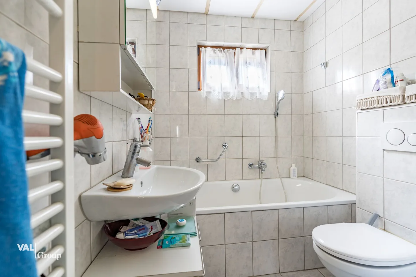 Charming chalet with beautiful garden terrace, in the heart of the village - Photo 7 of 13