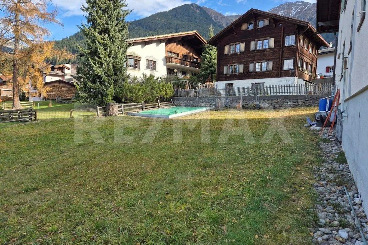 Mehrfamilienhaus mit Umschwung - Foto 4 von 7