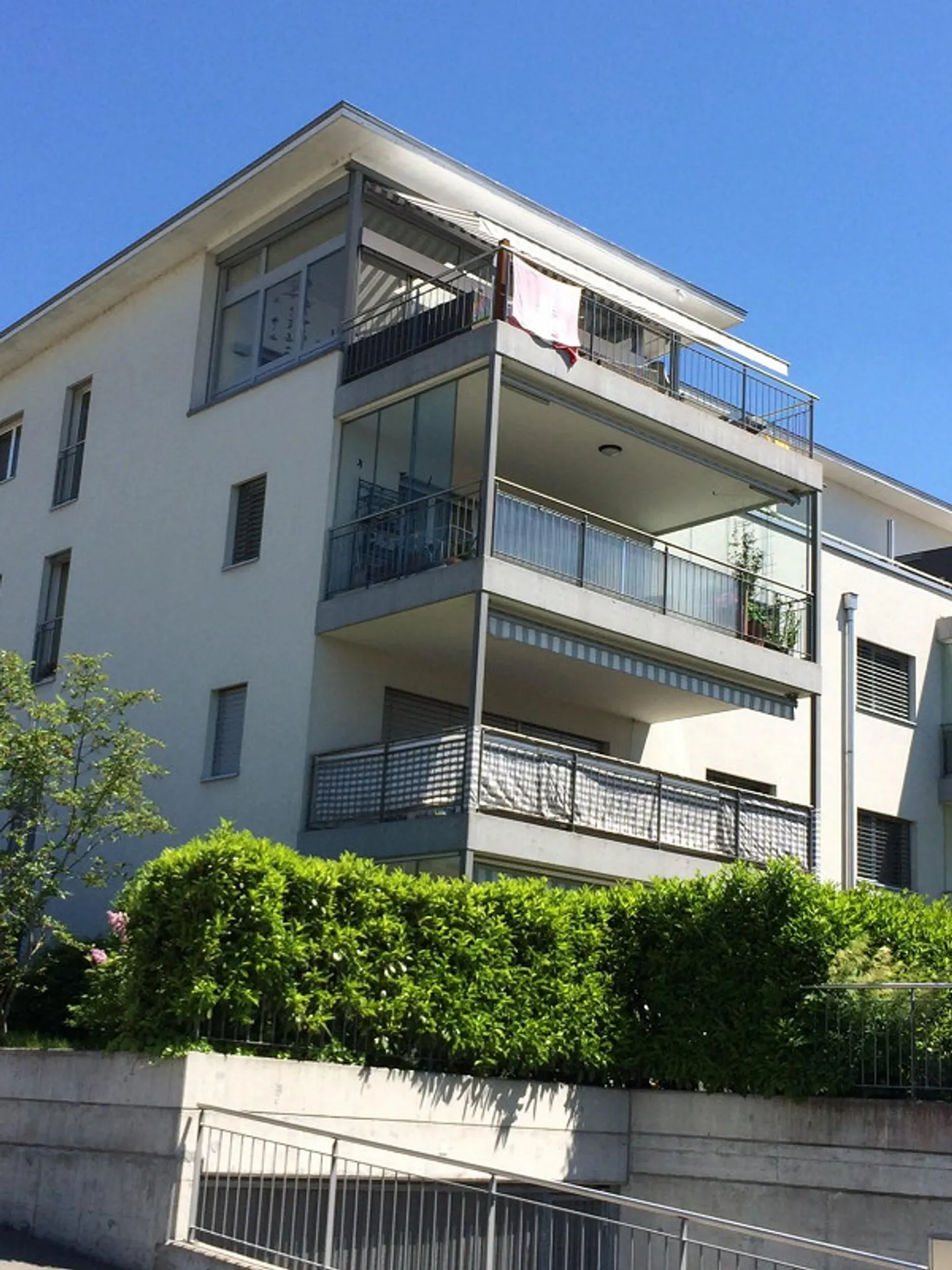 Bel appartement lumineux et calme de 4,5 pièces au centre de Hochdorf - Photo 1 sur 11