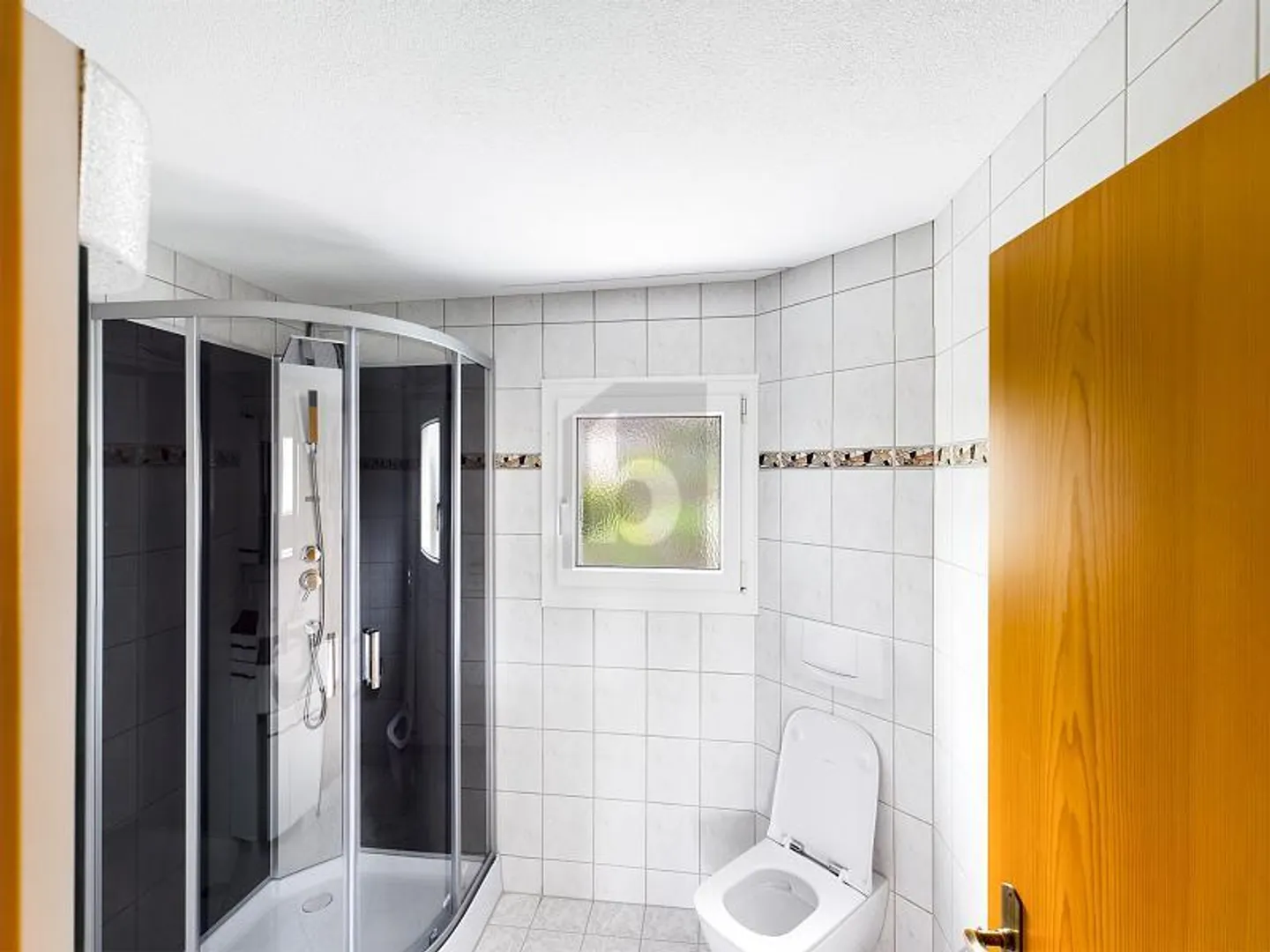 PRATIQUE, CENTRAL AVEC GRAND JARDIN - Photo 5 sur 6