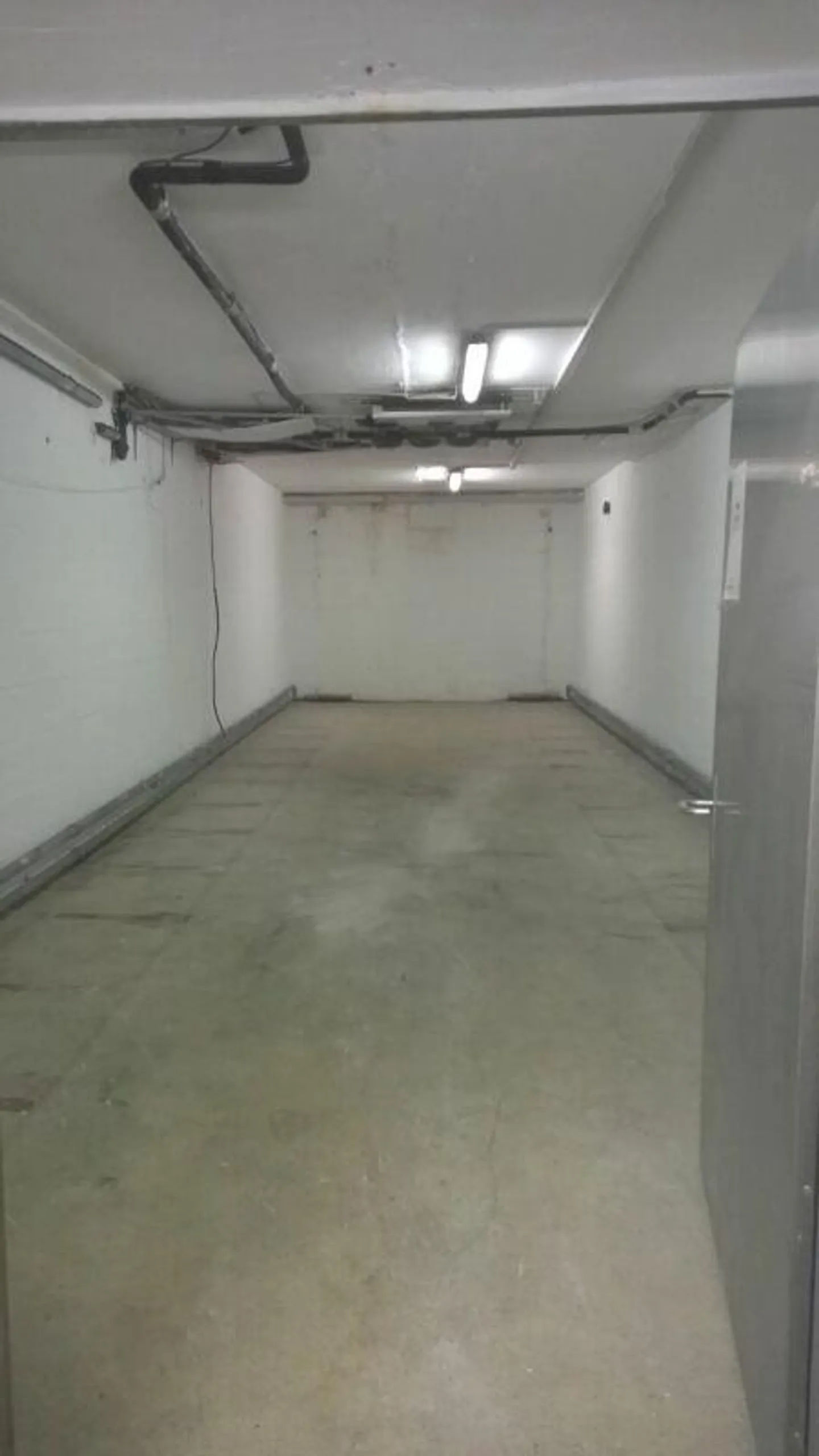 Storage rooms in the basement of a former cheese factory - Photo 2 of 2