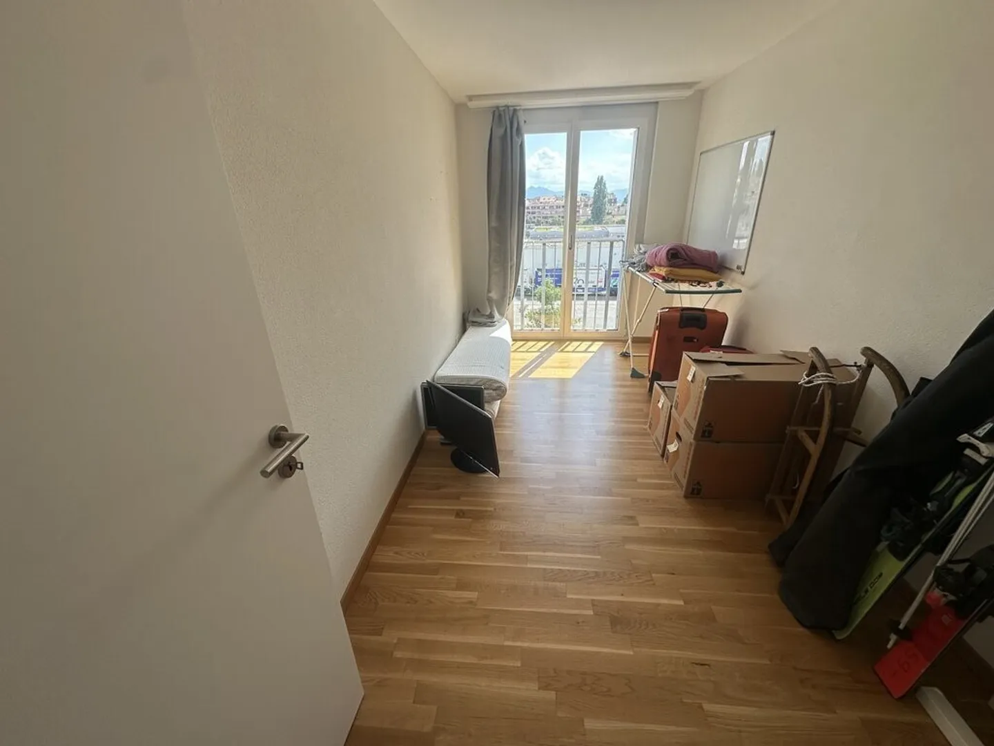 Moderne 4.5 pièces dans la résidence Sébeillon - Photo 5 sur 9