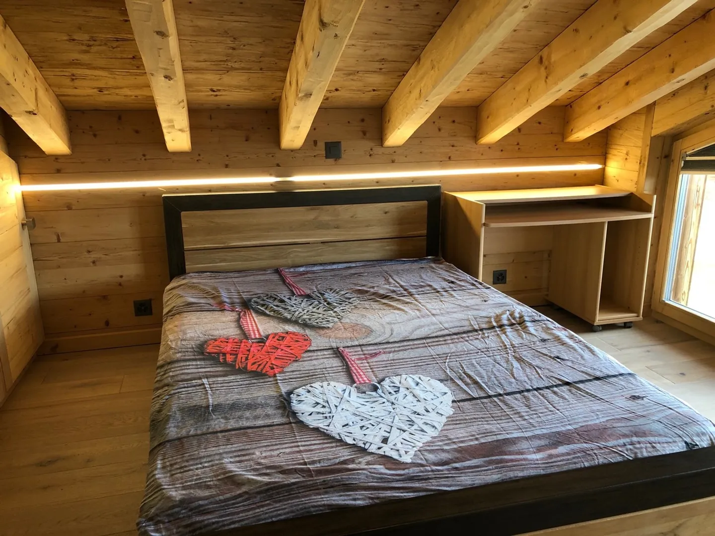 Chalet for sale - Photo 6 of 11
