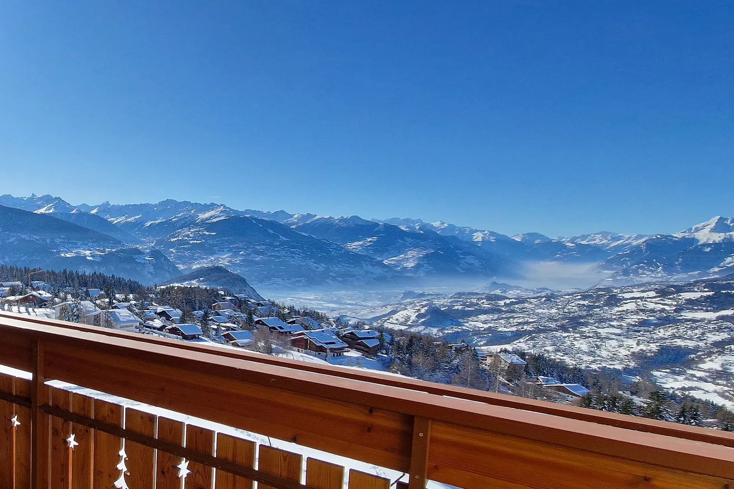 Attico di Lusso con Vista Mozzafiato - Foto 5 di 6