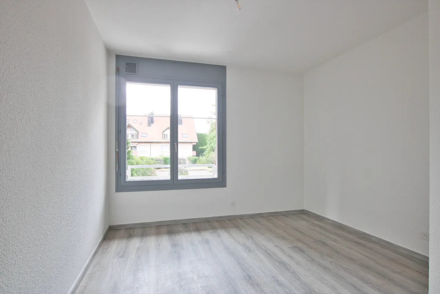 Bel appartement récemment rénové à Gland - Photo 8 sur 10