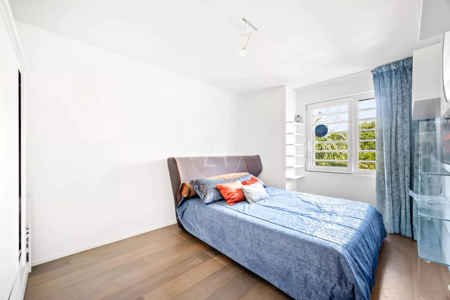 Superb contemporary property in a quiet area, in Thônex - Photo 12 of 16