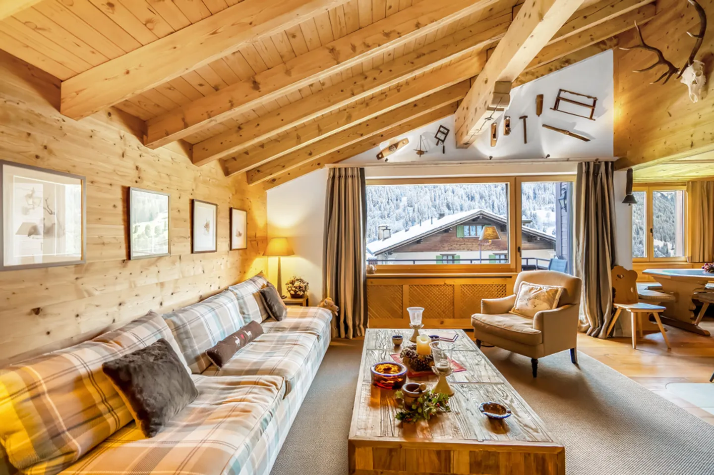 Elegante Duplexwohnung in Klosters - Foto 1 von 12