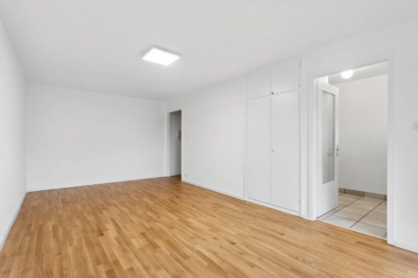 Treat yourself to accommodation close to all amenities - Photo 4 of 10