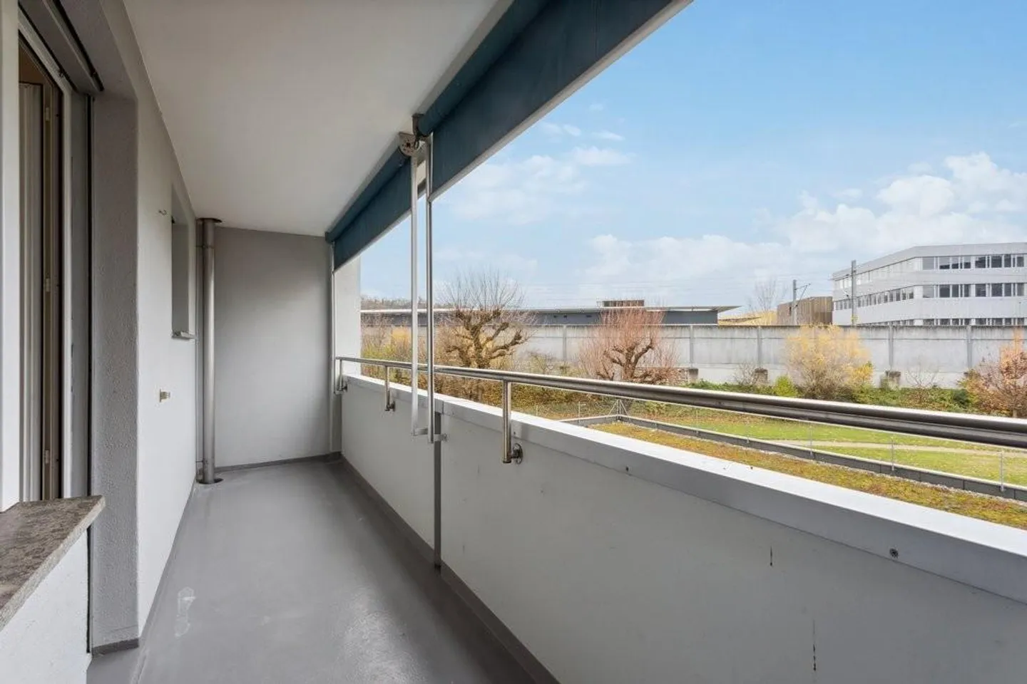 Treat yourself to accommodation close to all amenities - Photo 8 of 10