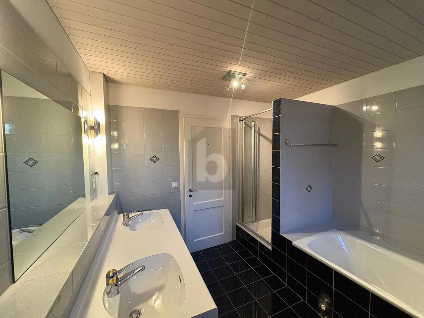 Charming with a panoramic view - Photo 5 of 6