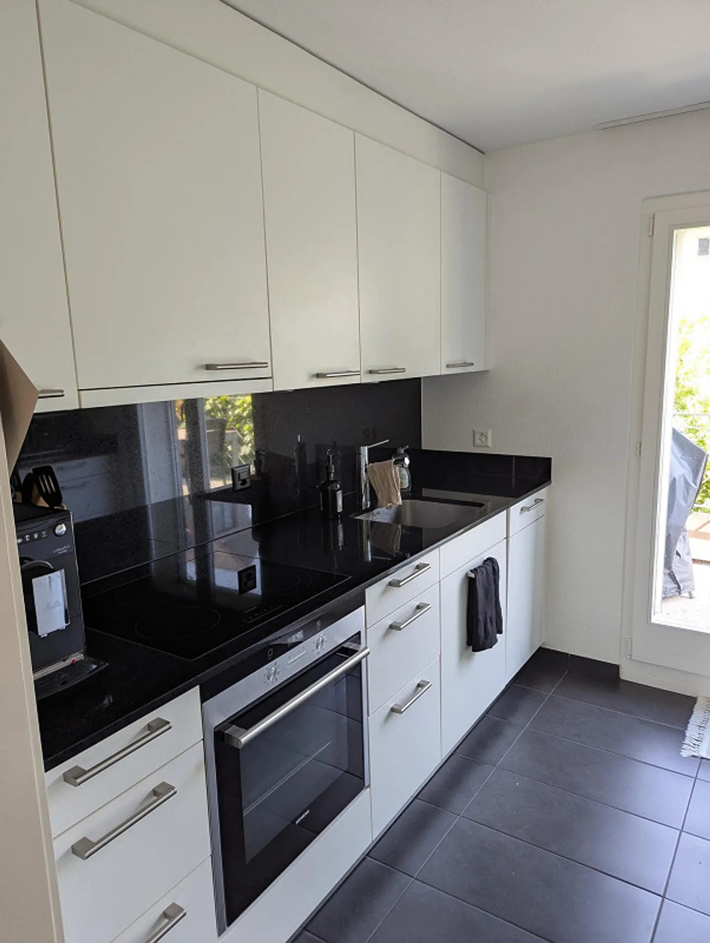 3.5 Room Apartment - Photo 7 of 12