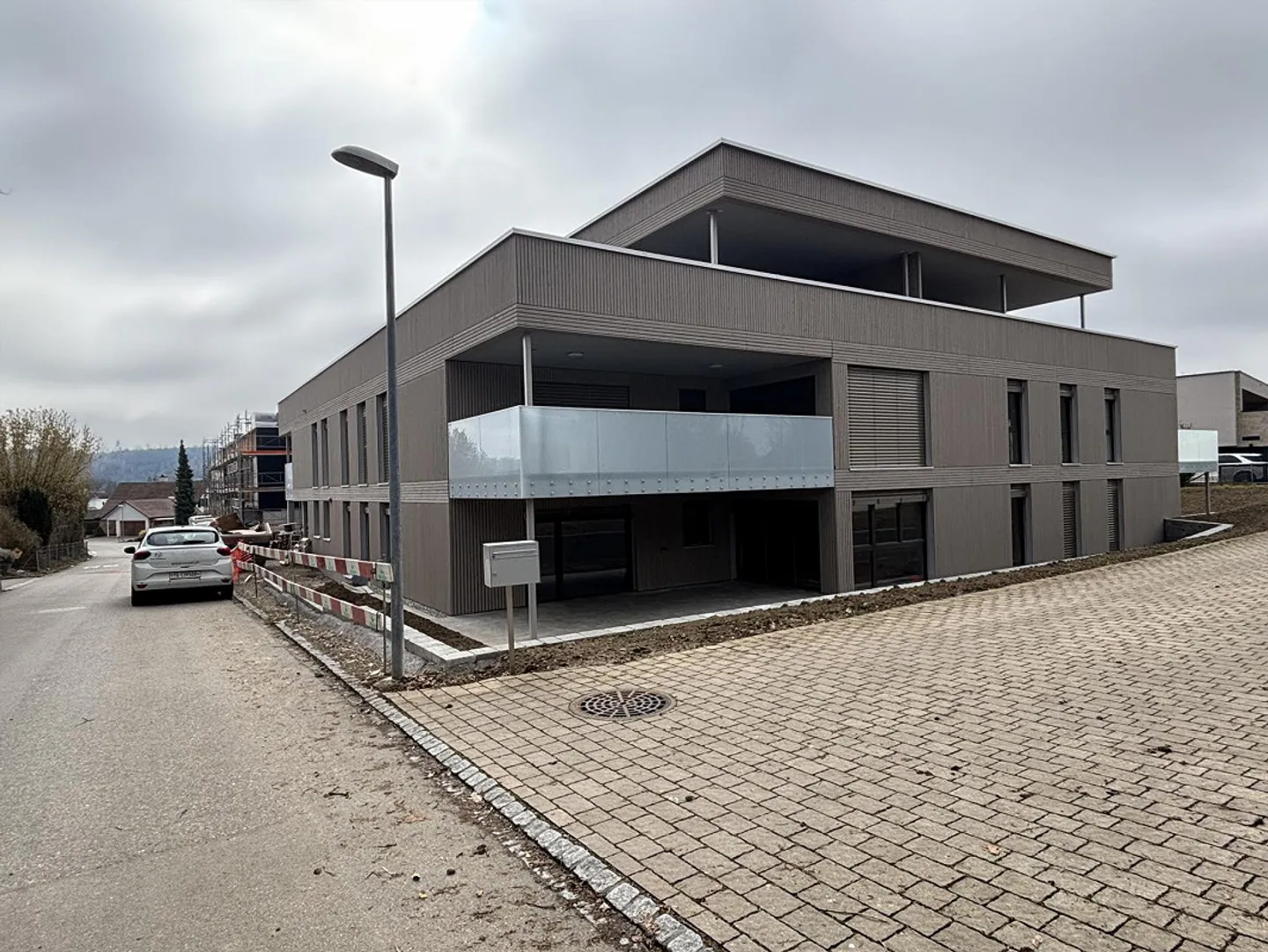 Attractive 5.5 room new build apartment in a quiet location in Erlen - Photo 1 of 5