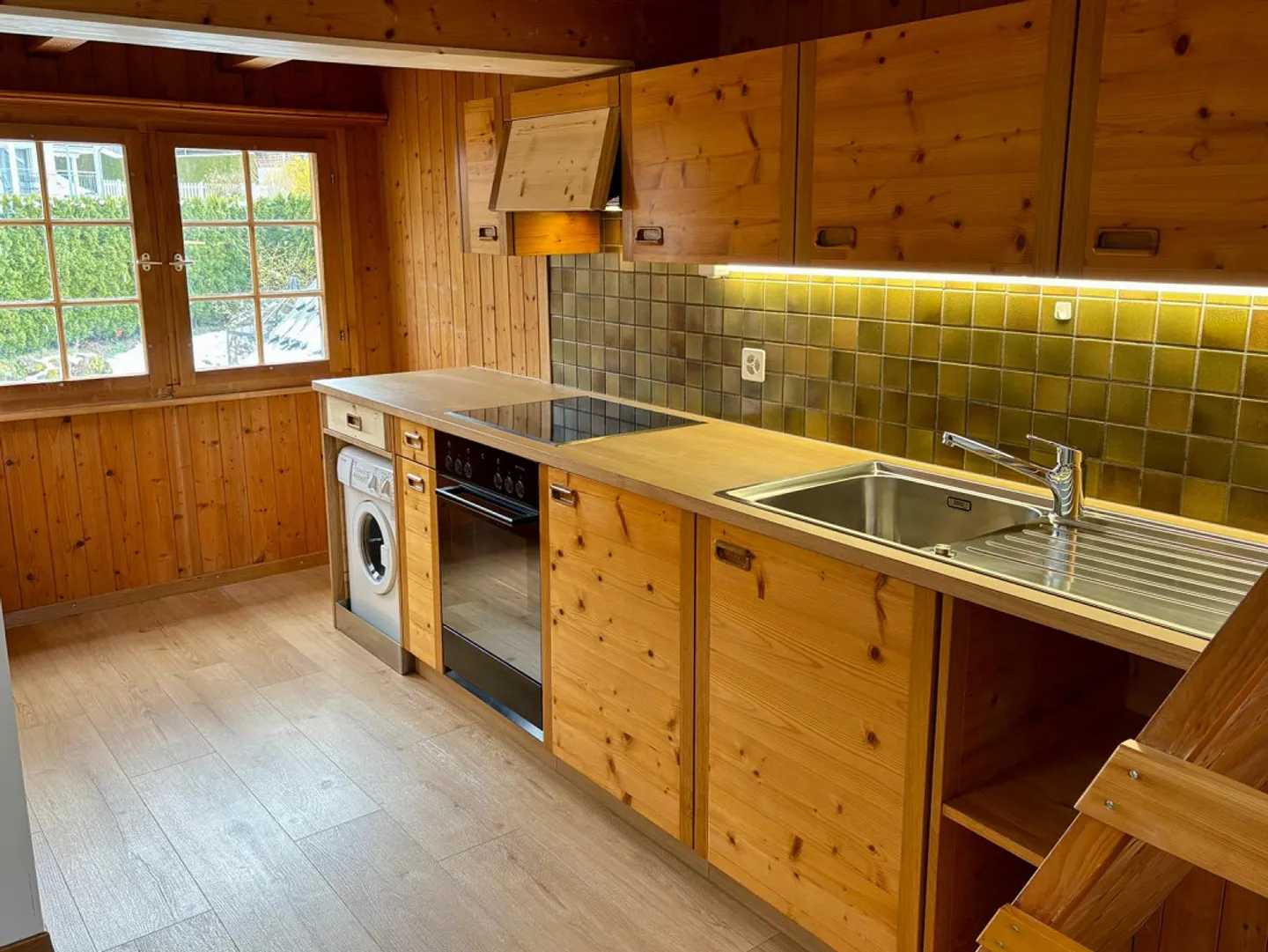 Appartement Tour - Photo 3 sur 9