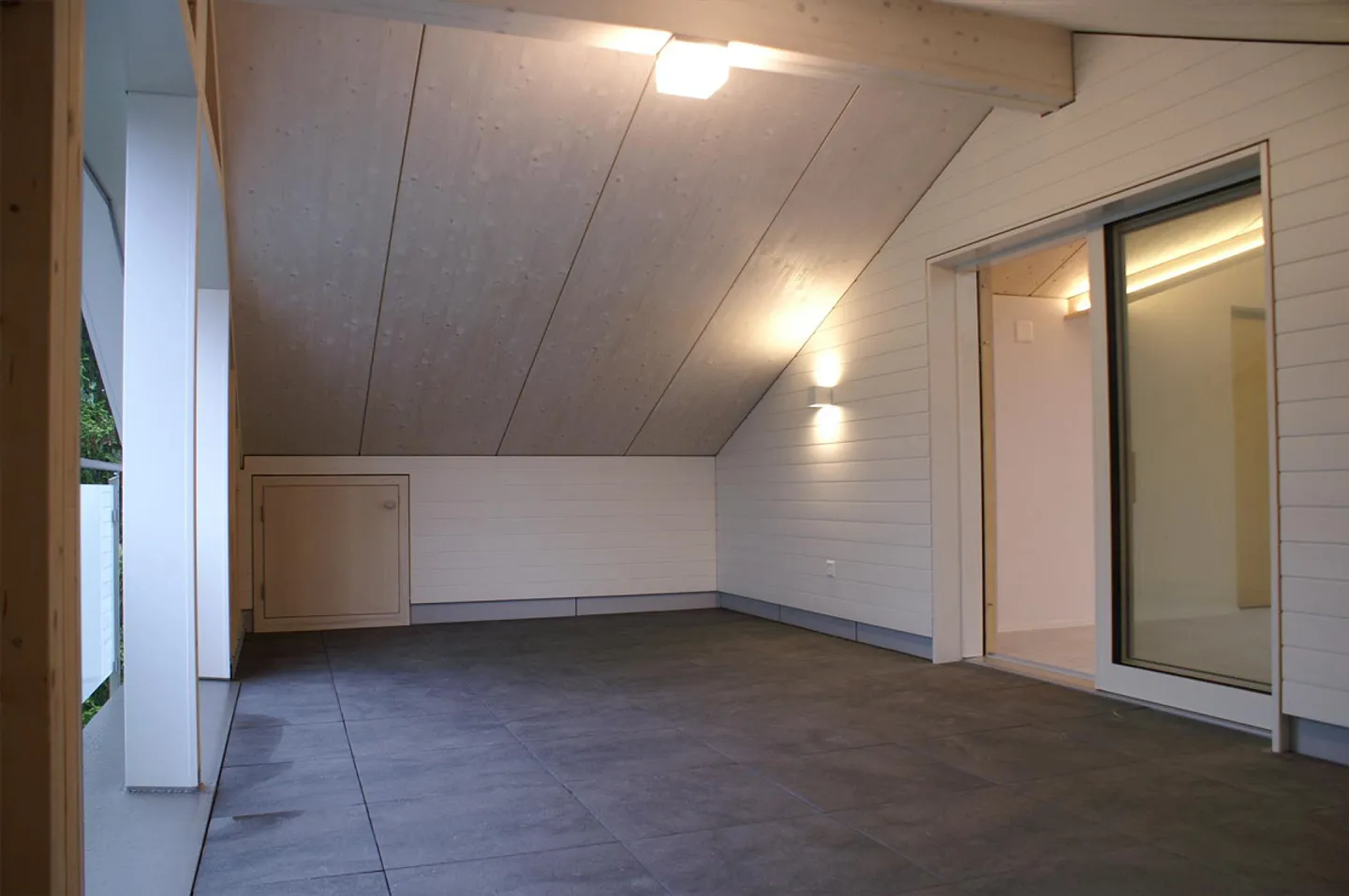 Modernes Apartment mit Balkon - Foto 5 von 10