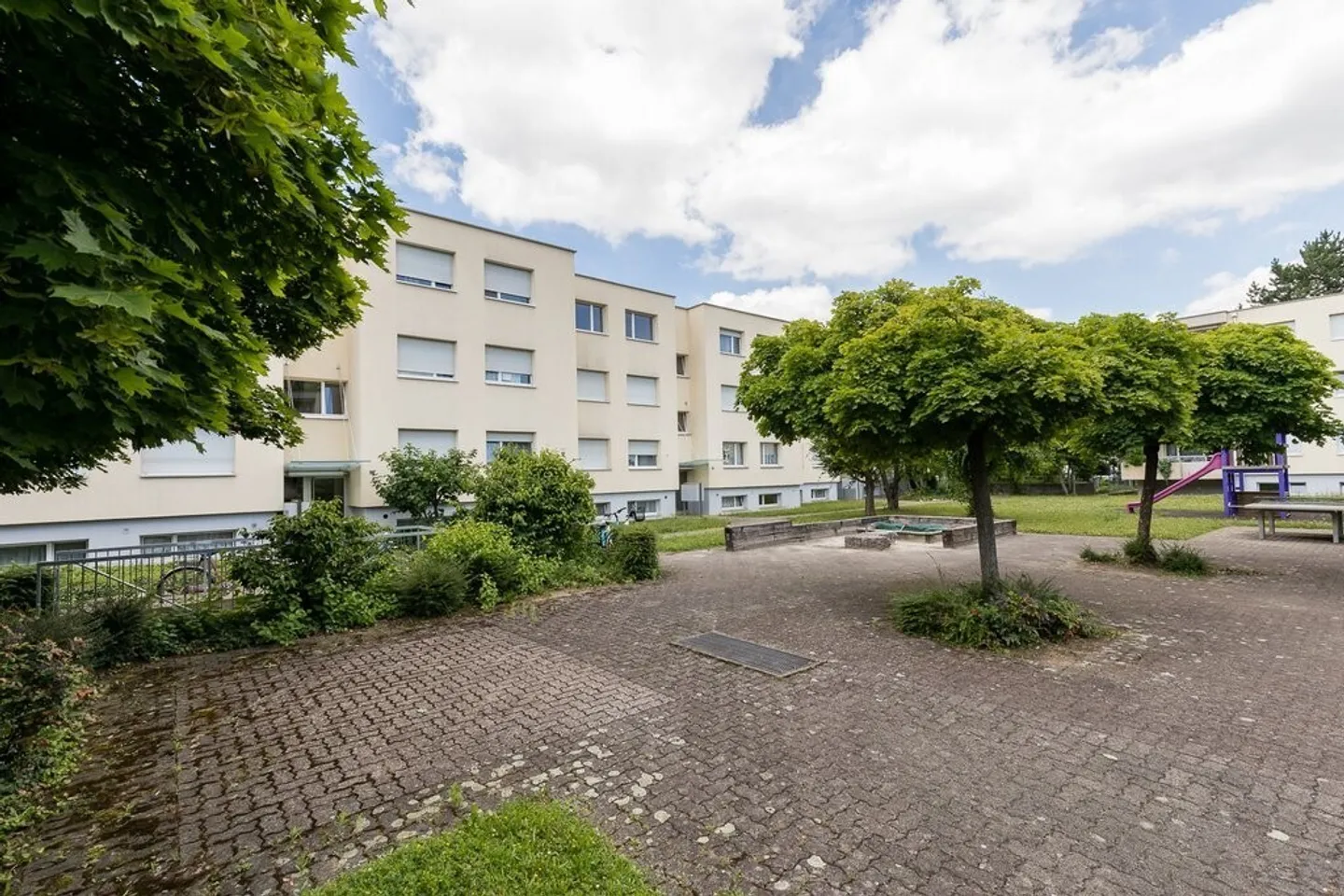 Modernes Apartment in Muttenz - Foto 1 von 7