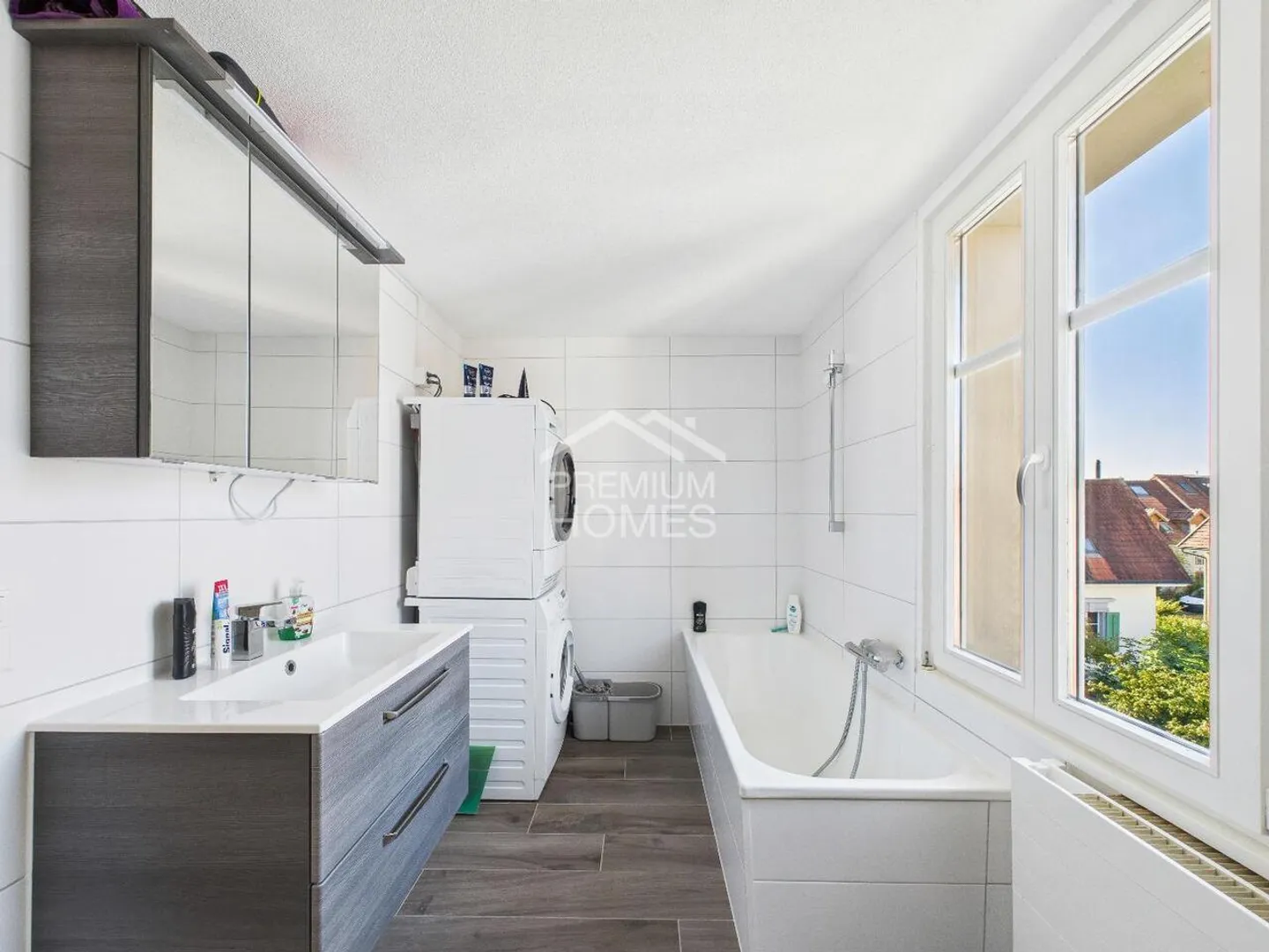 Residential building for sale - Photo 9 of 11