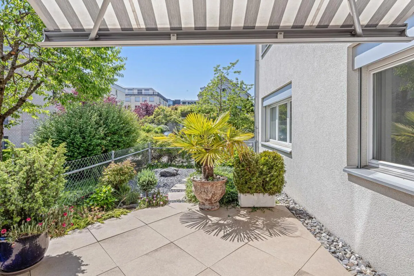 2.5-Room Garden Apartment in a Quiet Location - Photo 7 of 8