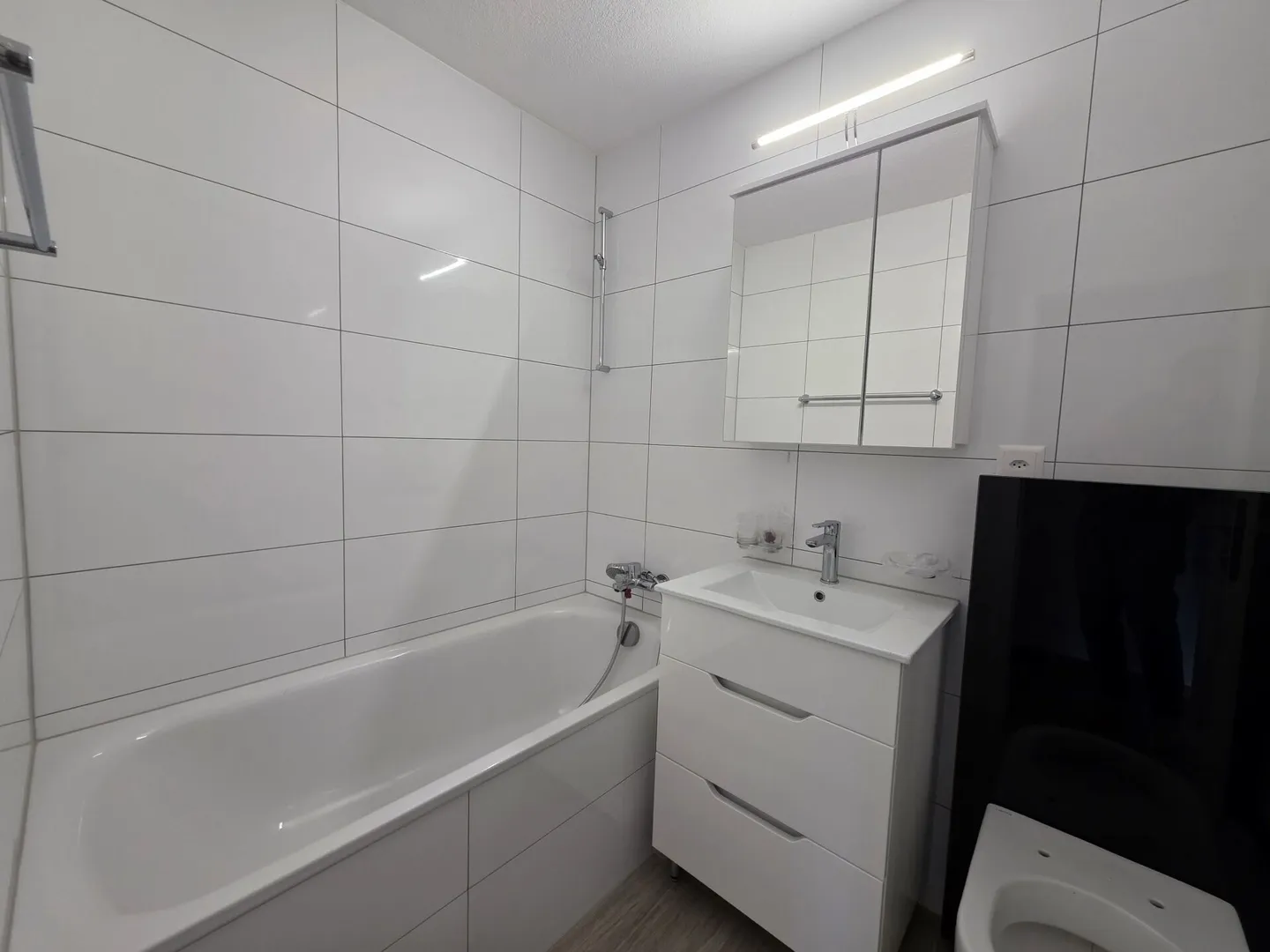 Renoviertes Studio mit Balkon - Foto 4 von 4