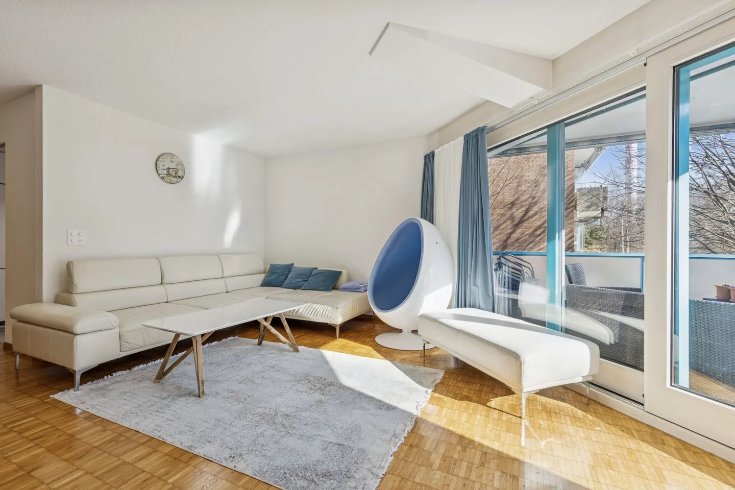 Appartement charmant près du canal de la Thielle avec place de parking dans le garage - Photo 2 sur 13