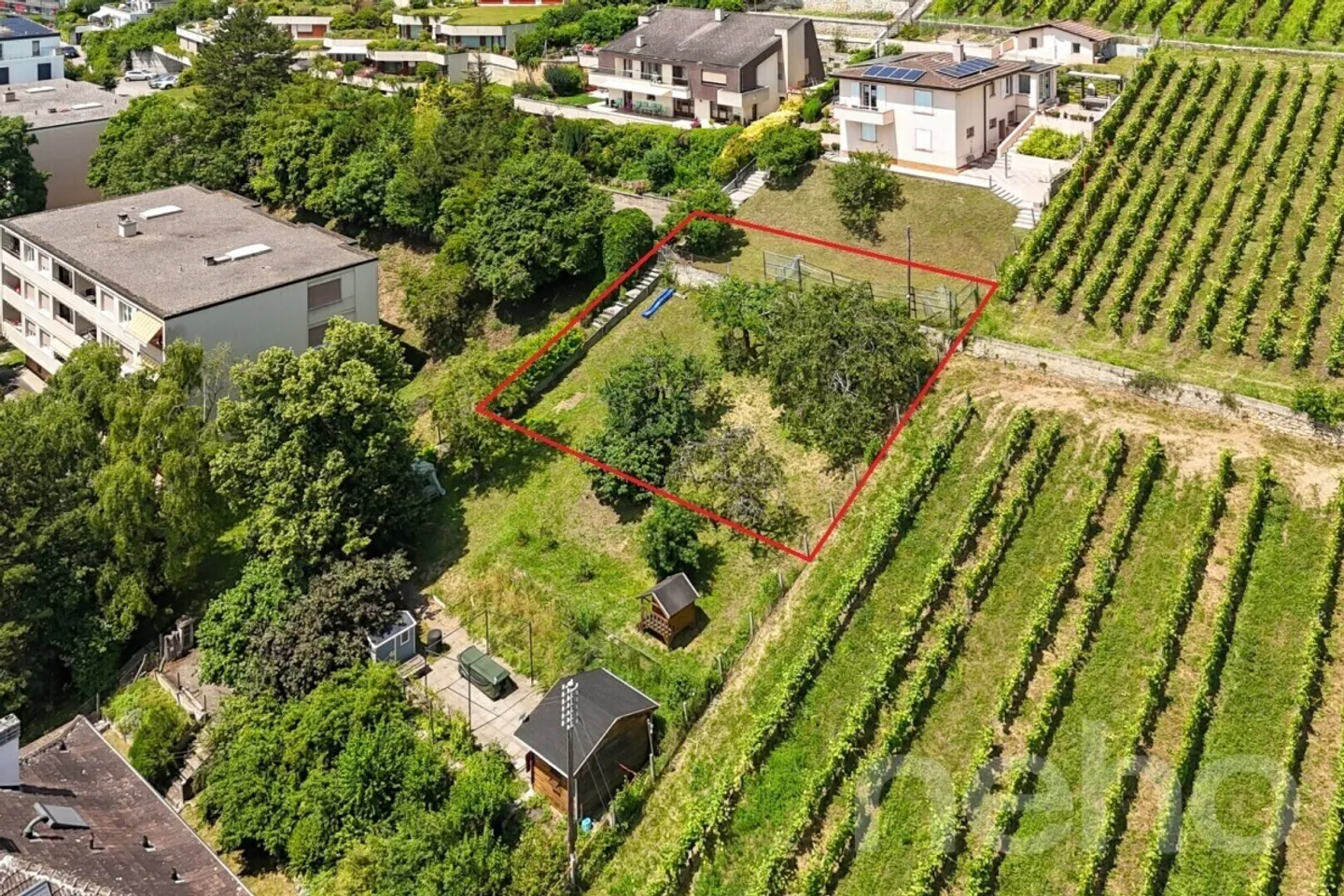Selten in Neuchâtel - Baugrundstück mit Seeblick - Foto 1 di 12